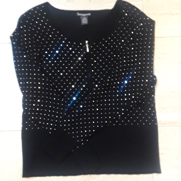 Chelsea & Theodore Sweaters - Gorgeous cardigan